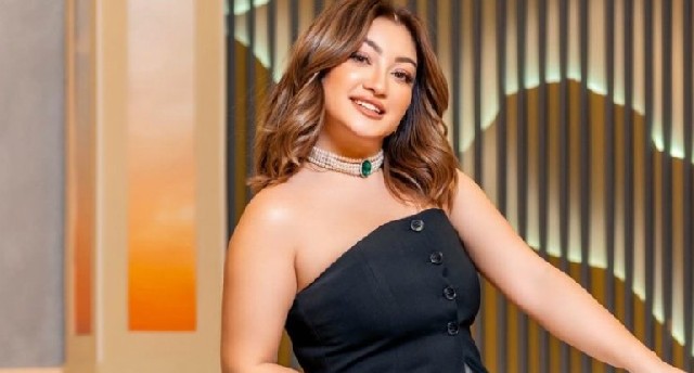 Qızını tənqid edən izləyicini paylaşıb bunları yazdı