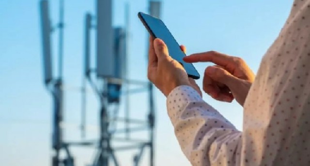 Azərbaycanda mobil rabitənin gəlirləri 1,2 milyard manatı ötüb