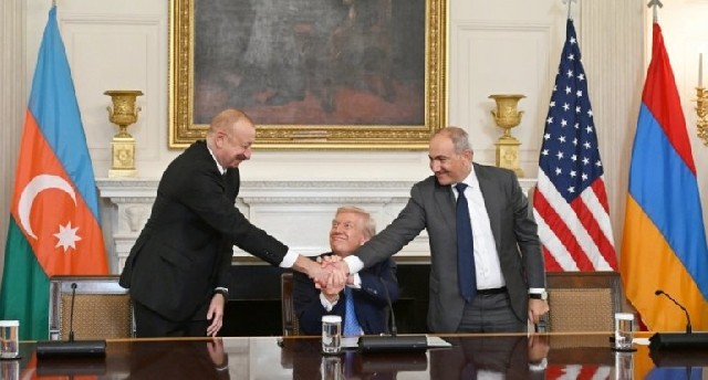 Ağ Ev sülh müqaviləsinin imzalanmasını gözləyir