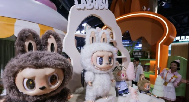Labubu istehsalçısının bazar dəyəri 13 milyard dollar azaldı